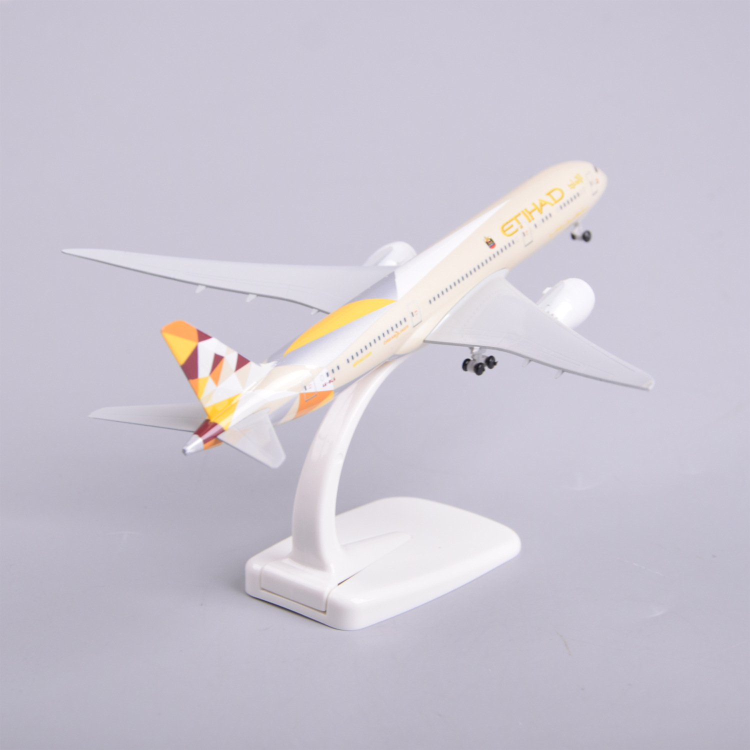 1/300 Scale 20cm Etihad B787 D - Model Kit Planes recension och pris