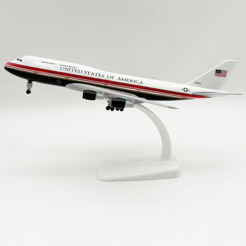 New 20cm Air Force One B747-20 - Model Kit Planes recension och pris